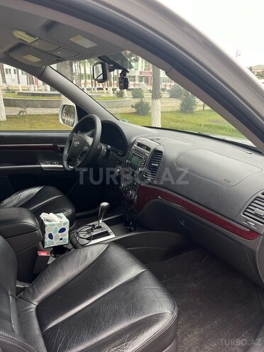 Hyundai Santa Fe 2009, 158,000 km - 2.0 l - Salyan