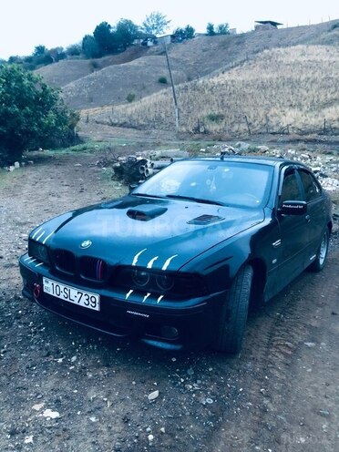 BMW 525 1998, 250,000 km - 2.5 l - Qazax