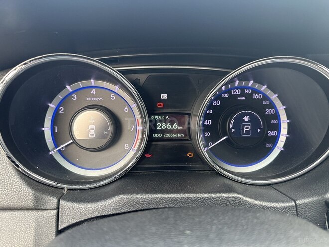 Hyundai Sonata 2011, 220,000 km - 2.0 l - Bakı