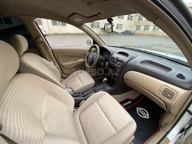 Nissan Sunny 2010, 236,000 km - 1.6 l - Bakı