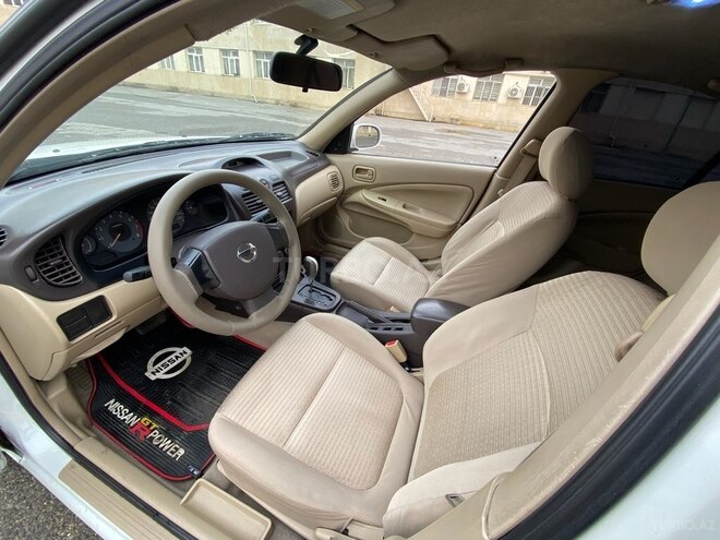Nissan Sunny 2010, 236,000 km - 1.6 l - Bakı