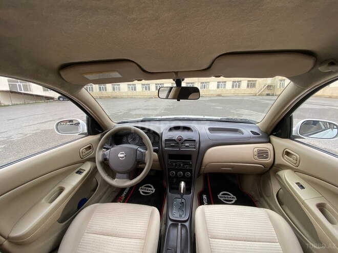 Nissan Sunny 2010, 236,000 km - 1.6 l - Bakı