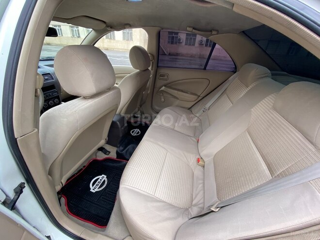 Nissan Sunny 2010, 236,000 km - 1.6 l - Bakı