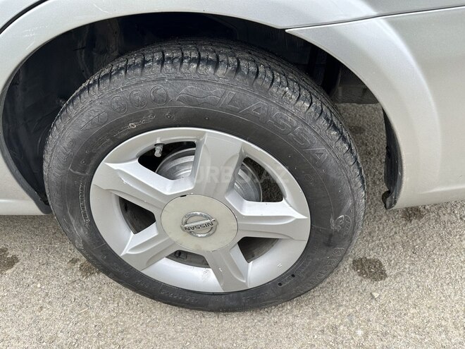 Nissan Sunny 2011, 208,000 km - 1.6 l - Siyəzən