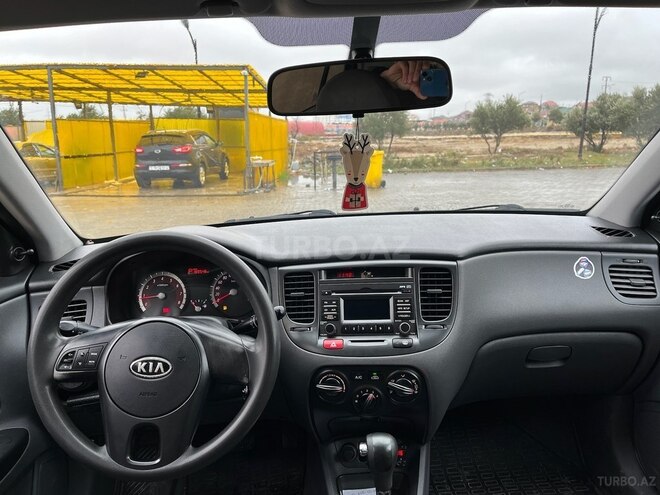Kia Rio 2010, 190,000 km - 1.4 л - Bakı