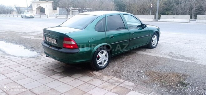 Opel Vectra 1995, 214,412 km - 2.0 l - Sumqayıt