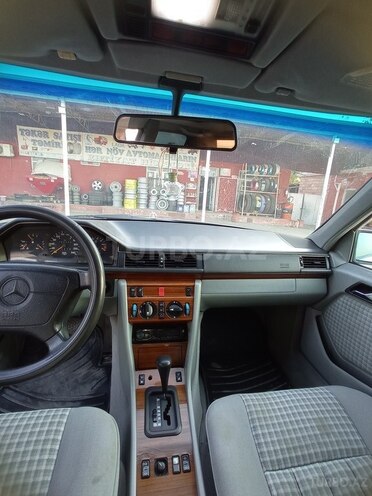 Mercedes E 220 1995, 850,000 km - 2.2 l - Hacıqabul