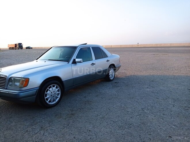 Mercedes E 220 1995, 850,000 km - 2.2 l - Hacıqabul