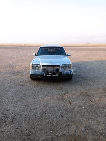 Mercedes E 220 1995, 850,000 km - 2.2 l - Hacıqabul