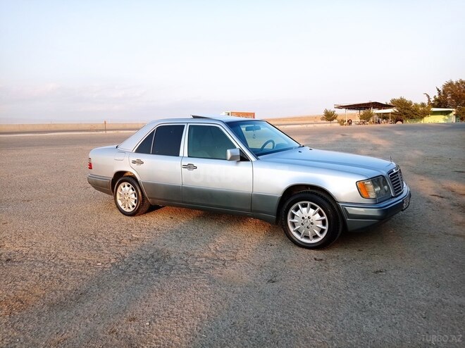 Mercedes E 220 1995, 850,000 km - 2.2 l - Hacıqabul