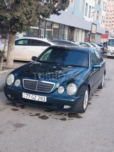 Mercedes E 220 1999, 329,000 km - 2.2 l - Bakı