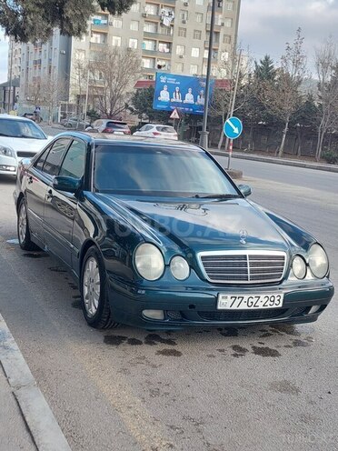 Mercedes E 220 1999, 329,000 km - 2.2 l - Bakı