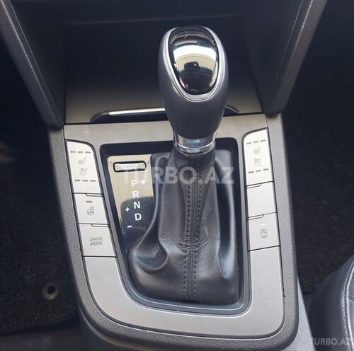 Hyundai Elantra 2015, 150,000 km - 1.6 l - Bakı