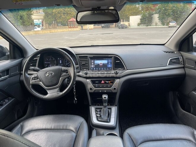 Hyundai Elantra 2015, 150,000 km - 1.6 l - Bakı