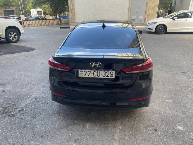 Hyundai Elantra 2015, 150,000 km - 1.6 l - Bakı