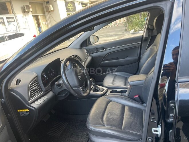 Hyundai Elantra 2015, 150,000 km - 1.6 l - Bakı