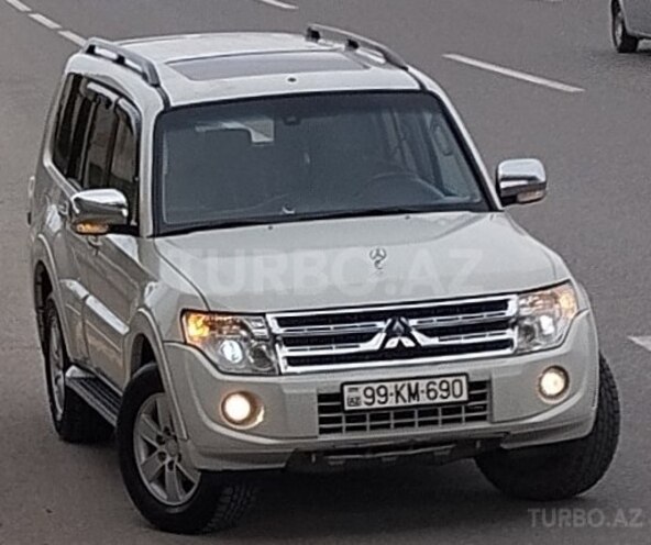 Mitsubishi Pajero 2008, 220,000 km - 3.0 л - Bakı