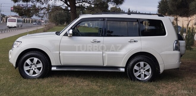Mitsubishi Pajero 2008, 220,000 km - 3.0 л - Bakı