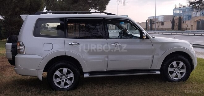 Mitsubishi Pajero 2008, 220,000 km - 3.0 л - Bakı
