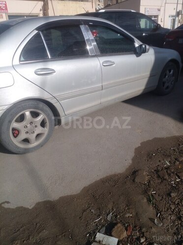 Mercedes C 240 2000, 200,000 km - 2.4 л - Bakı