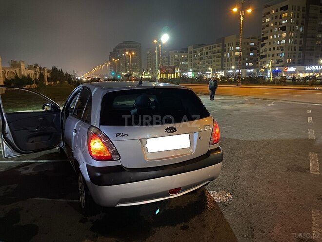 Kia Rio 2007, 320,000 km - 1.5 л - Sumqayıt