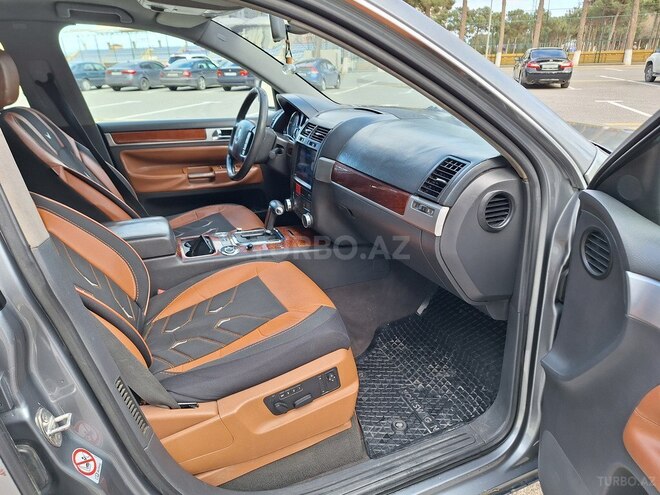 Volkswagen Touareg 2004, 186,248 km - 3.2 л - Bakı