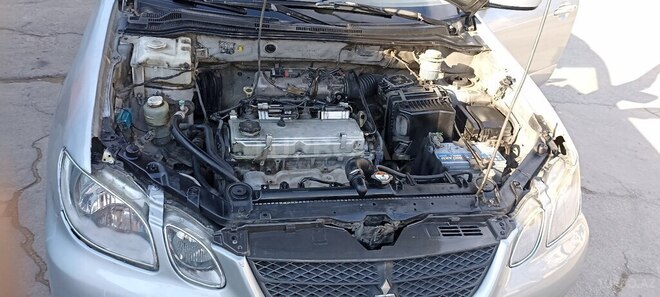 Mitsubishi Airtrek 2002, 384,000 km - 2.0 l - Sumqayıt