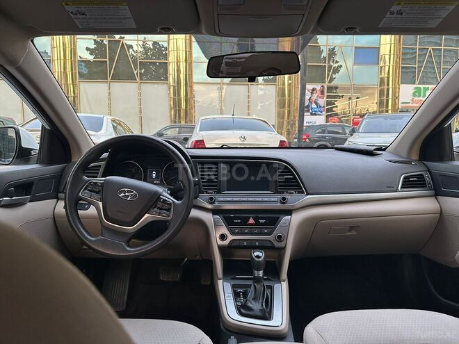 Hyundai Elantra 2017, 137,000 km - 2.0 l - Bakı