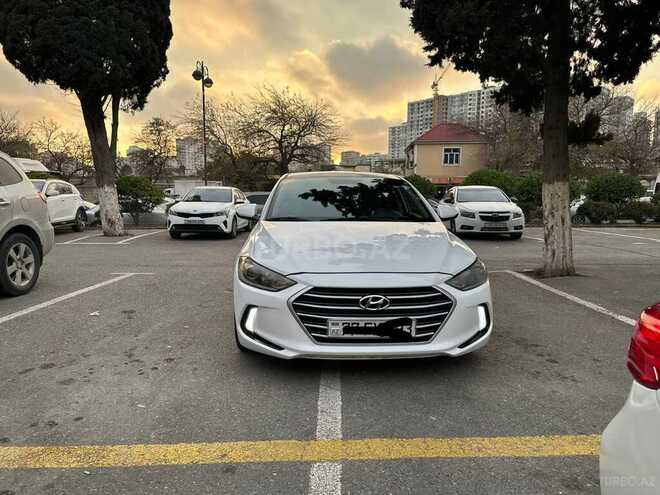 Hyundai Elantra 2017, 137,000 km - 2.0 l - Bakı