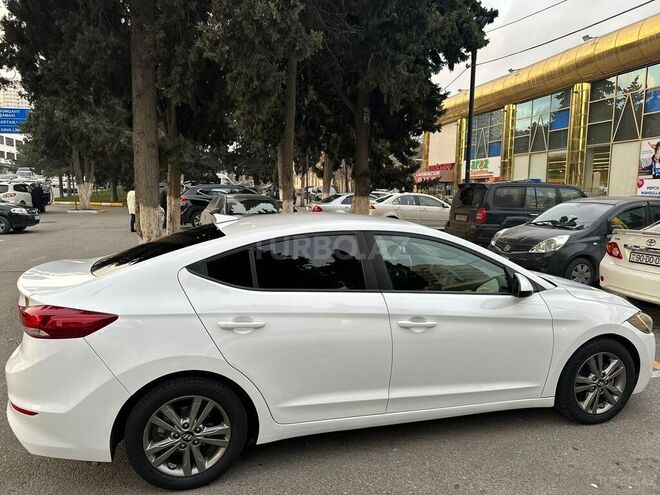 Hyundai Elantra 2017, 137,000 km - 2.0 l - Bakı