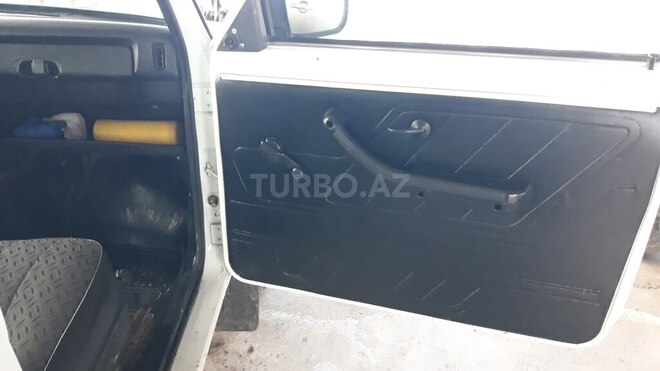 LADA (VAZ) Niva 2011, 188,652 km - 1.7 l - Salyan