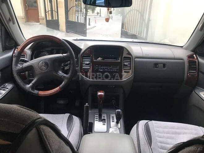 Mitsubishi Pajero 2004, 600,000 km - 3.0 л - Bakı