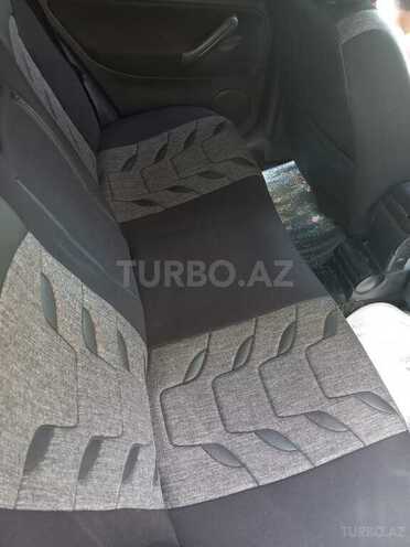 Volkswagen Golf 2001, 289,523 km - 2.0 l - Lənkəran