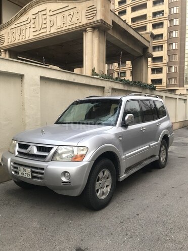 Mitsubishi Pajero 2004, 600,000 km - 3.0 л - Bakı