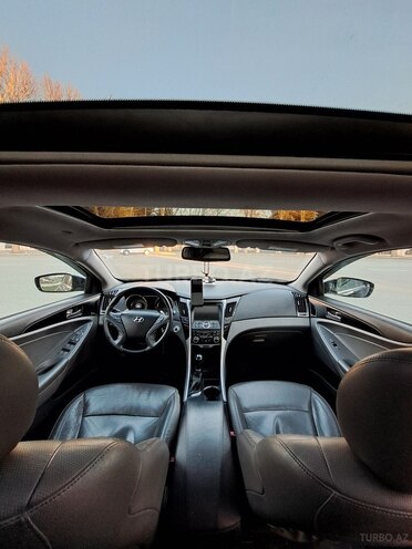 Hyundai Sonata 2013, 241,402 km - 2.0 л - Mingəçevir
