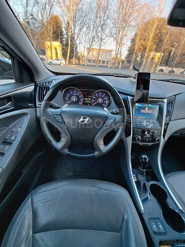 Hyundai Sonata 2013, 241,402 km - 2.0 л - Mingəçevir