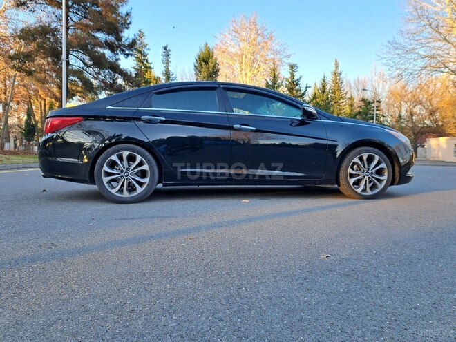 Hyundai Sonata 2013, 241,402 km - 2.0 л - Mingəçevir