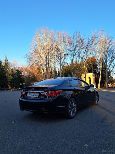 Hyundai Sonata 2013, 241,402 km - 2.0 л - Mingəçevir