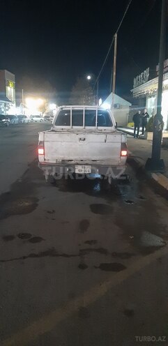 Mitsubishi L200 2005, 500,000 km - 2.5 l - Bakı