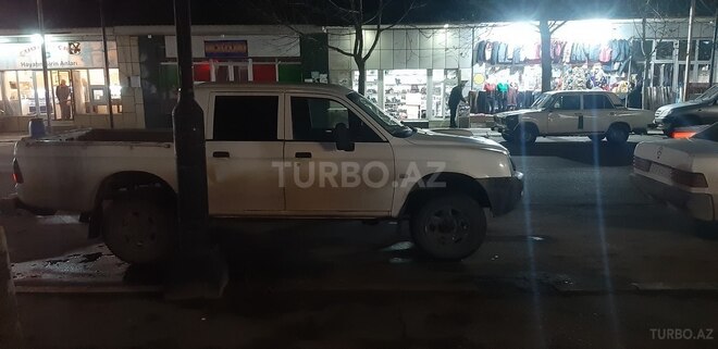 Mitsubishi L200 2005, 500,000 km - 2.5 l - Bakı