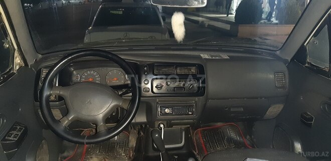 Mitsubishi L200 2005, 500,000 km - 2.5 l - Bakı