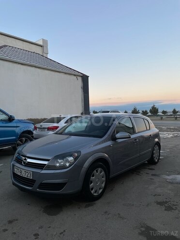 Opel Astra 2005, 233,000 km - 1.4 l - Bakı
