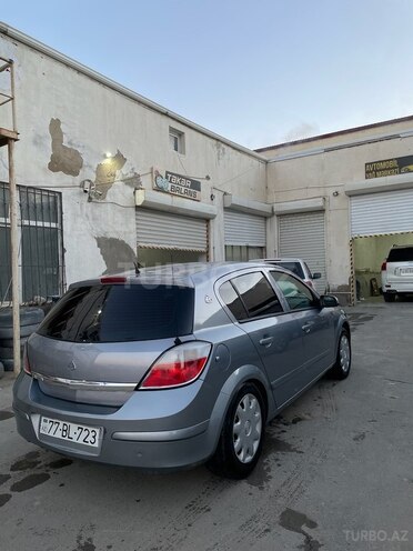 Opel Astra 2005, 233,000 km - 1.4 l - Bakı