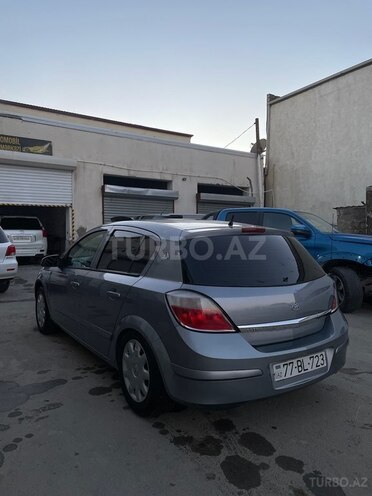 Opel Astra 2005, 233,000 km - 1.4 l - Bakı