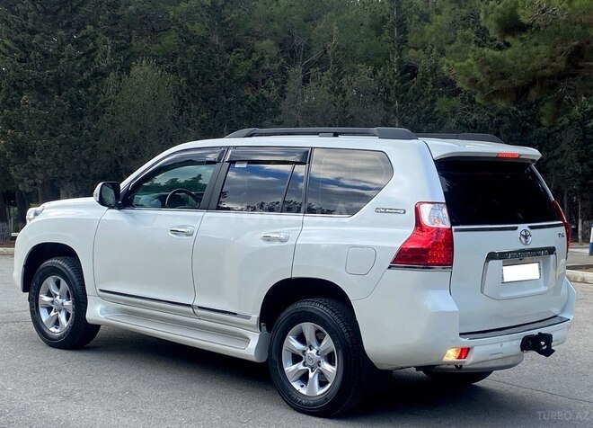 Toyota Prado 2013, 180,000 km - 2.7 l - Bakı