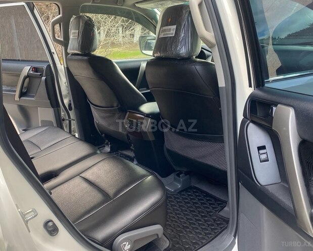 Toyota Prado 2013, 180,000 km - 2.7 l - Bakı