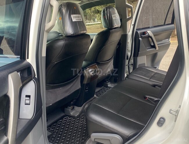 Toyota Prado 2013, 180,000 km - 2.7 l - Bakı