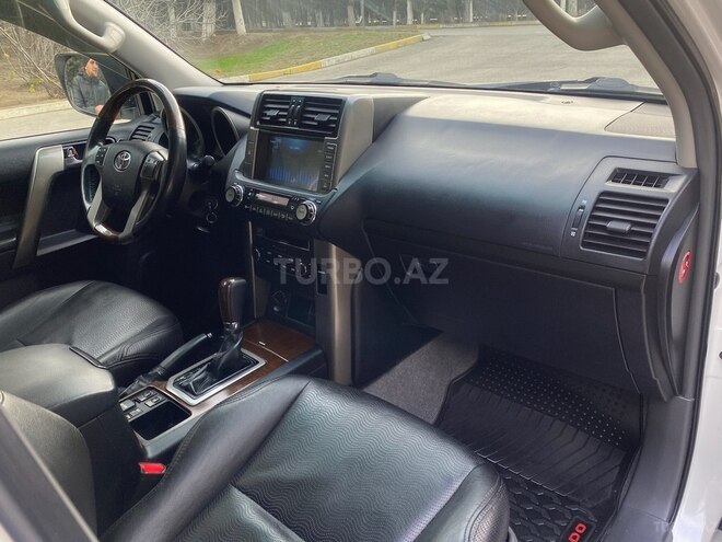 Toyota Prado 2013, 180,000 km - 2.7 l - Bakı