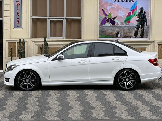 Mercedes C 250 2012, 211,000 km - 1.8 l - Bakı