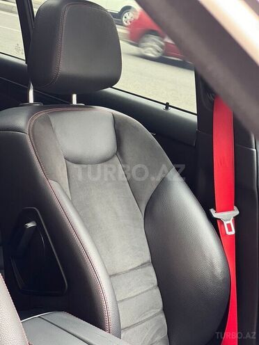 Mercedes C 250 2012, 211,000 km - 1.8 l - Bakı